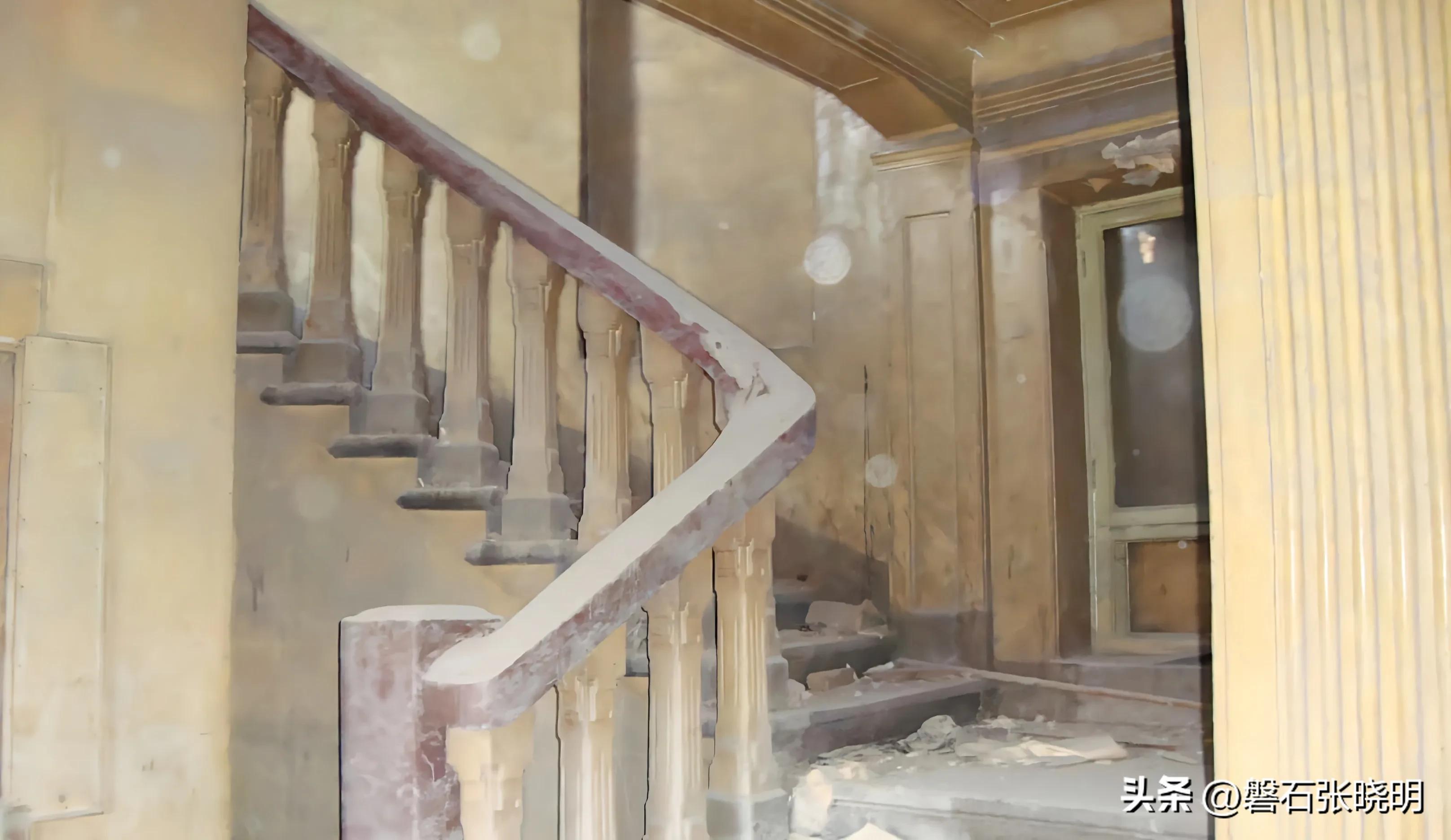 说说吉林省长春市大众剧场二零一零年五月二十三日拆扒时的景象