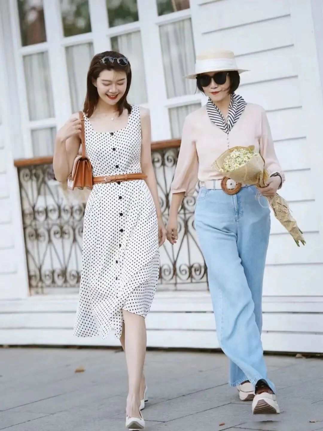 女人过了四十岁别总穿一身黑,女人过了40岁就别穿的太老气了