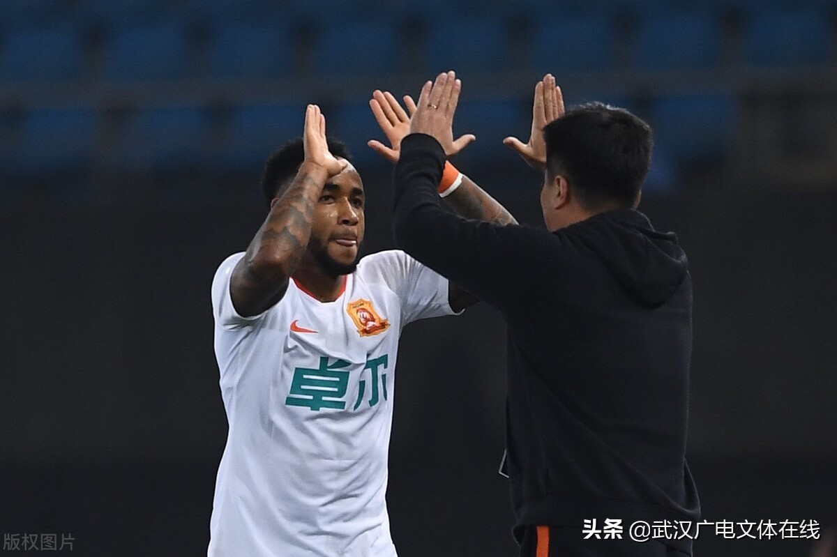 拉斐尔发文告别武汉队,中超武汉卓尔拉斐尔集锦