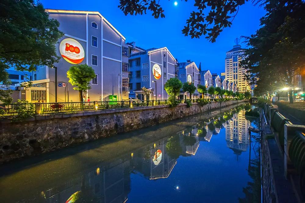 2021年，常州，牛牛牛！什么都挡不住常州奔跑的脚步…