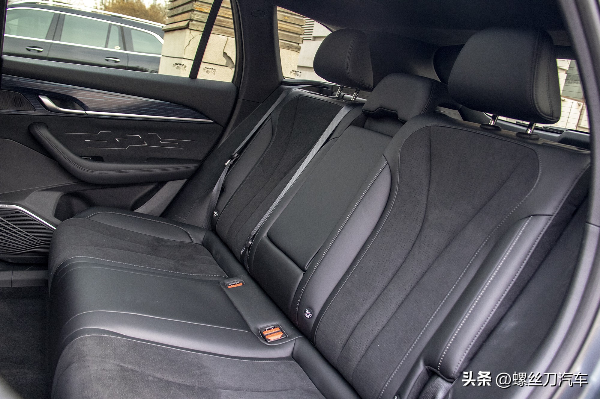 吉利星越雷神hi-p四驱测试,吉利星越lhip雷神增程电动suv