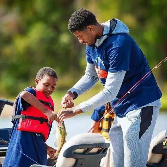 篮球壁纸头像,美式篮球球员照片图集