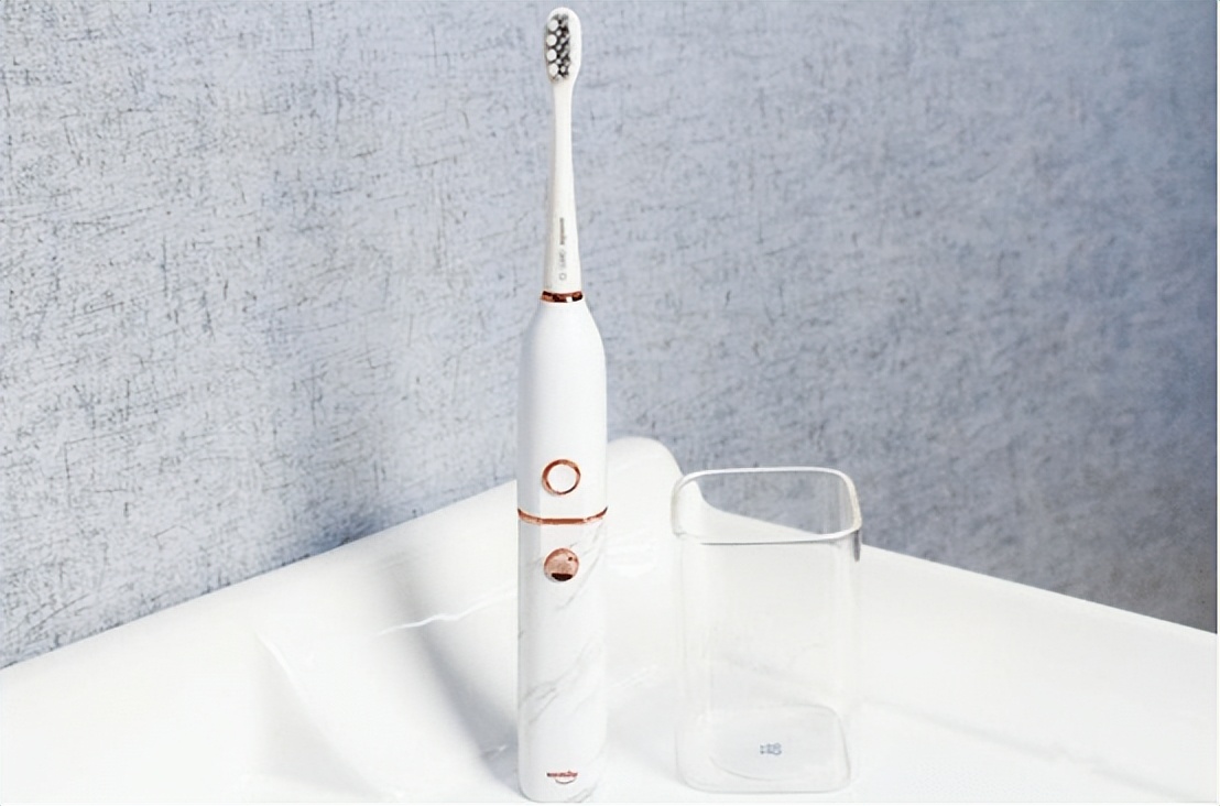 目前市面上哪款电动牙刷值得购买,电动牙刷怎么挑选好的品牌