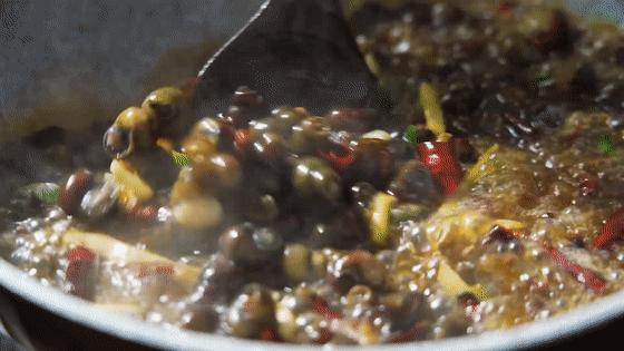 被一碗螺蛳粉耽误的夜宵宝藏,被螺蛳粉耽误的烧洋芋选手