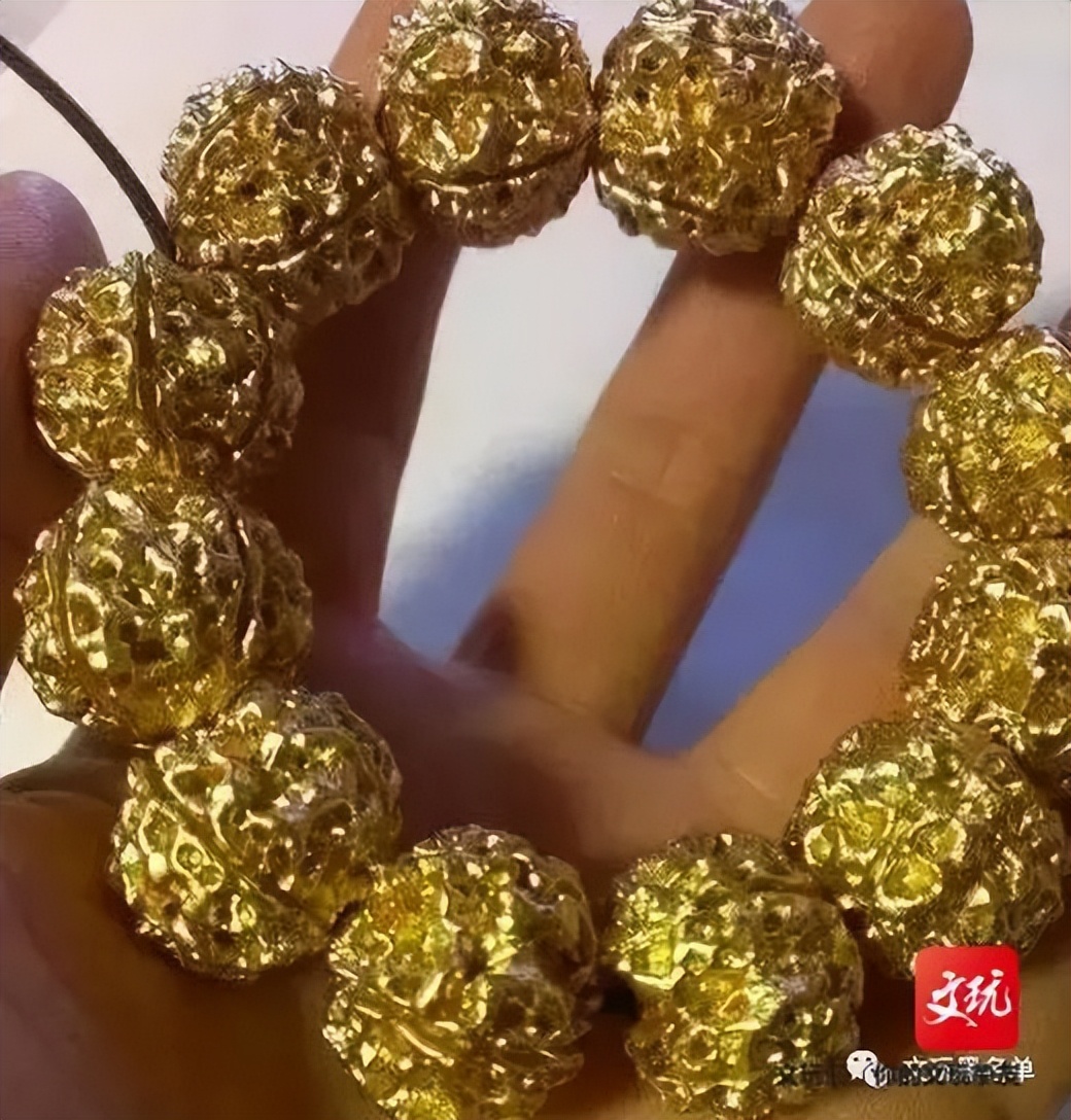 这些让我笑得合不拢腿的金刚菩提！笑完竟然有点想要