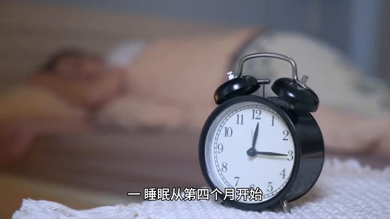 宝宝进入第四个月睡眠变化,宝宝第四月什么表现