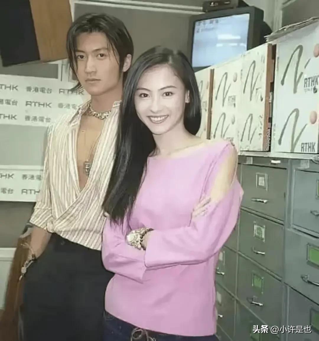 王菲晒谢霆锋私照秀恩爱,谢霆锋王菲罕见秀恩爱