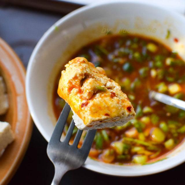 自制鸡蛋豆腐网红做法,自制大豆腐的家常做法