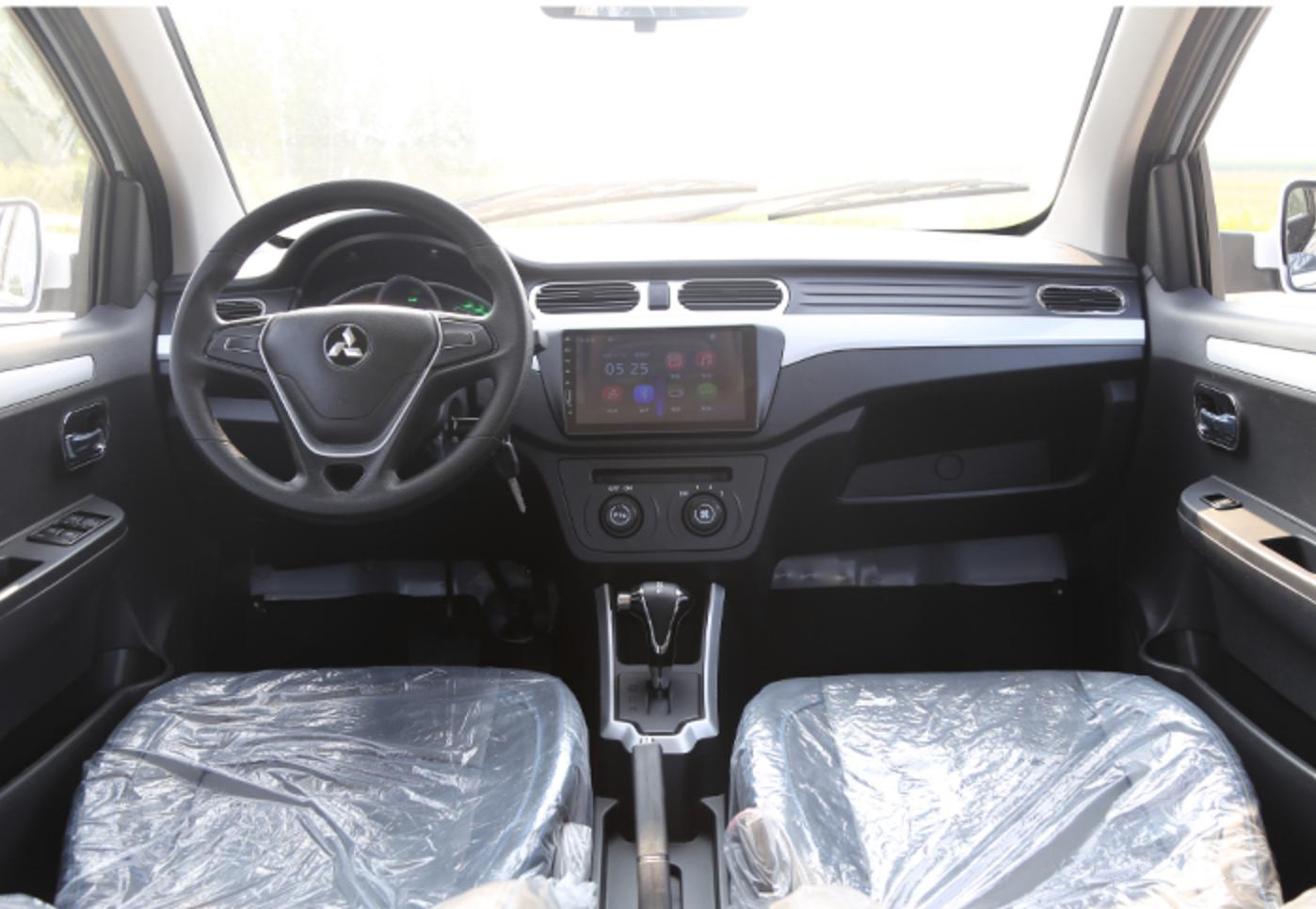 金彭雷丁和鸿日电动汽车哪个好,比德文鸿日金彭雷丁哪个好