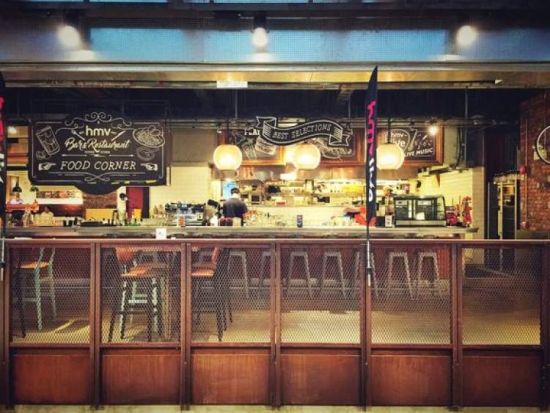 打卡圣地HMV营业了,从此香港多了一个地标