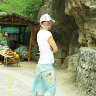 23岁女子丈夫去世生下遗腹子,23岁丈夫去世妻子生下遗腹子