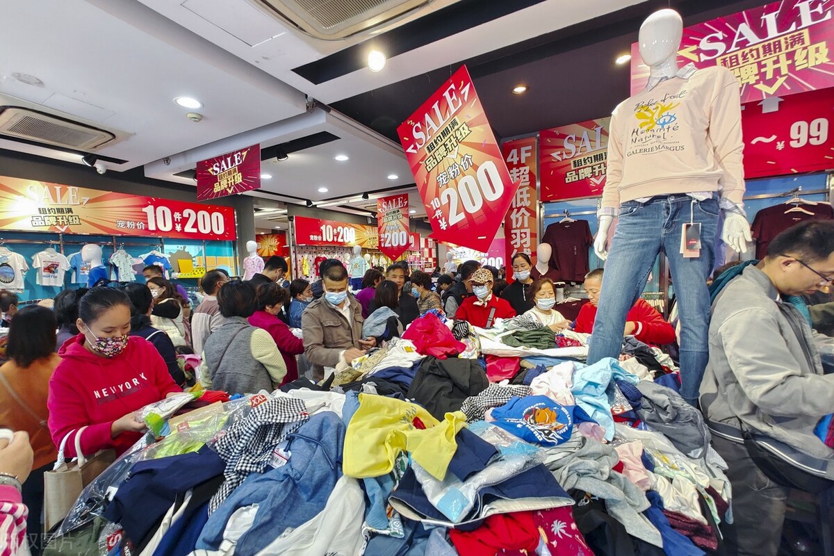 已经消失的国内服装知名品牌,曾经很火却倒闭的知名服装品牌