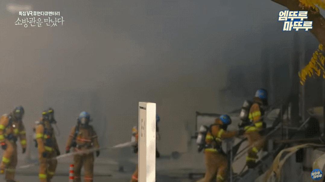 耗资7亿“复活”女儿后，她让患癌去世的母亲重生，惹哭网友：太心酸了