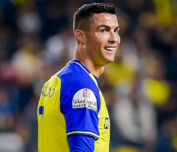 c罗帽子戏法和梅西大四喜同一天,c罗进球莱万大四喜多特4:1皇马