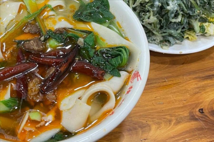 安徽板面创业,一个卖板面的80后的女人