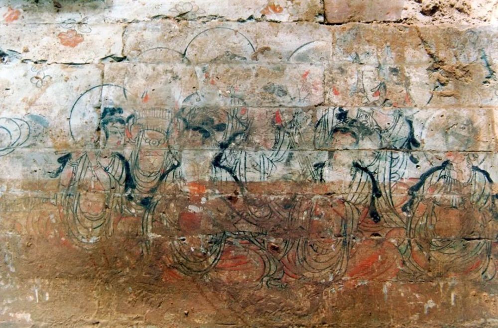 挖出来的古墓藏品都去哪了,不解之谜古墓挖掘真实记录