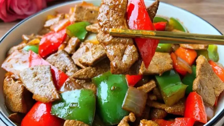 猪肝用面粉洗才干净,猪肝用清汤煮怎么处理