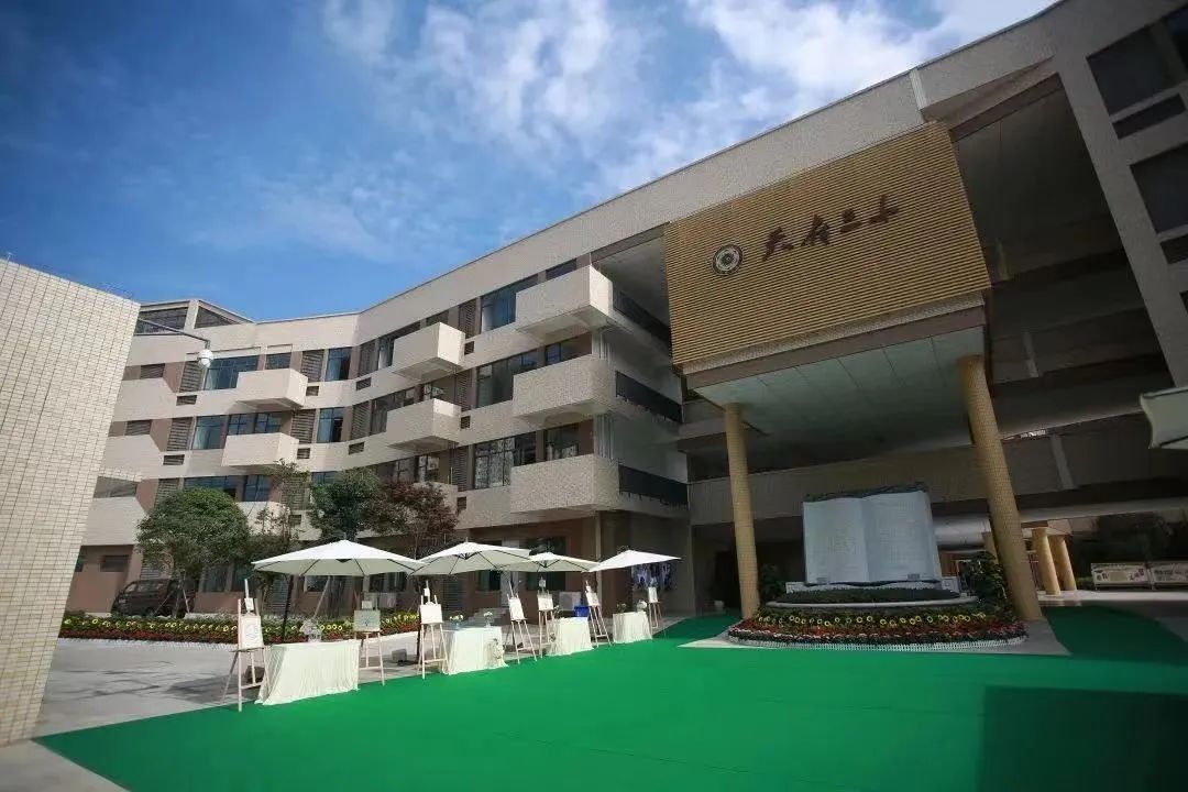 盘点一下成都排名前十小学,成都5朵金花哪个初中好