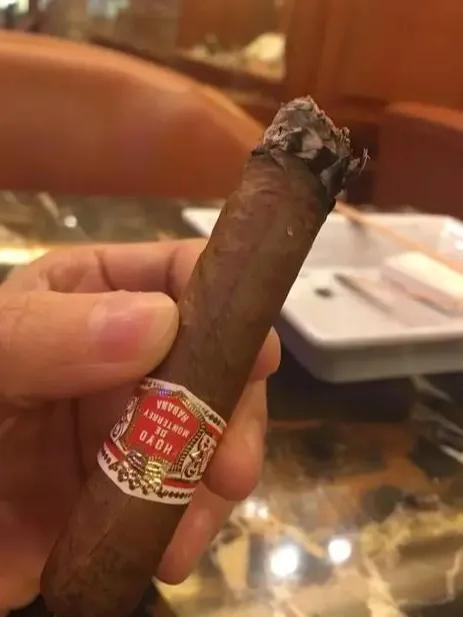 中国香烟哪时候标注吸烟有害健康,吸烟有害健康为啥国家还生产香烟