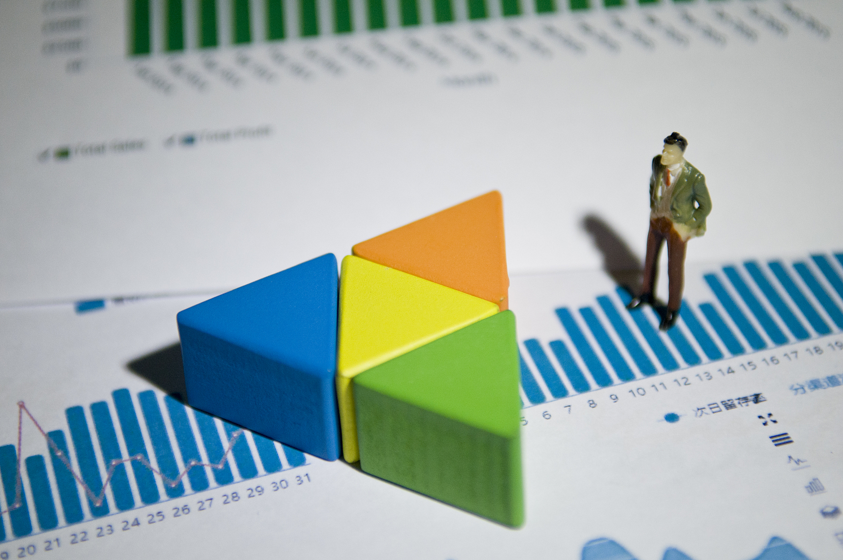 业绩反弹多家百亿量化私募翻身,量化私募大跌怎么自救