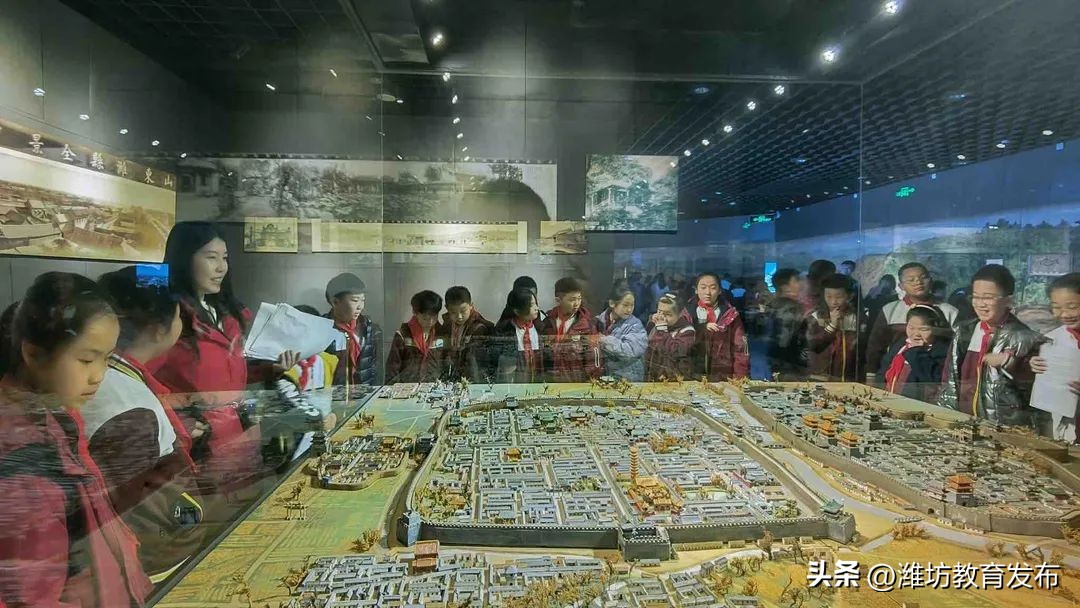 新闻周播报素材,周播报