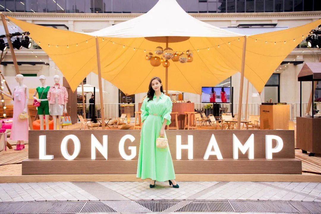 衡山路再次挤满了年轻人，竟是因为Longchamp来了？！