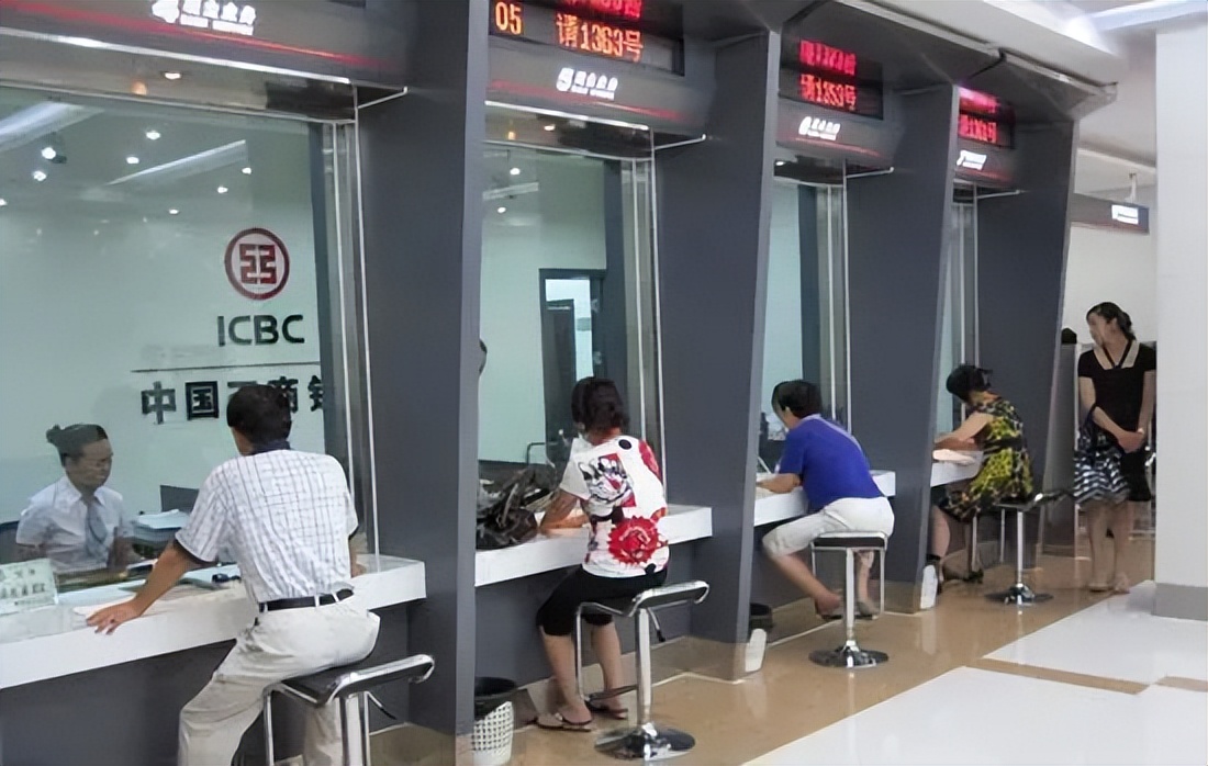 手里有50万闲钱做什么好,手里有5万闲钱做什么比较好