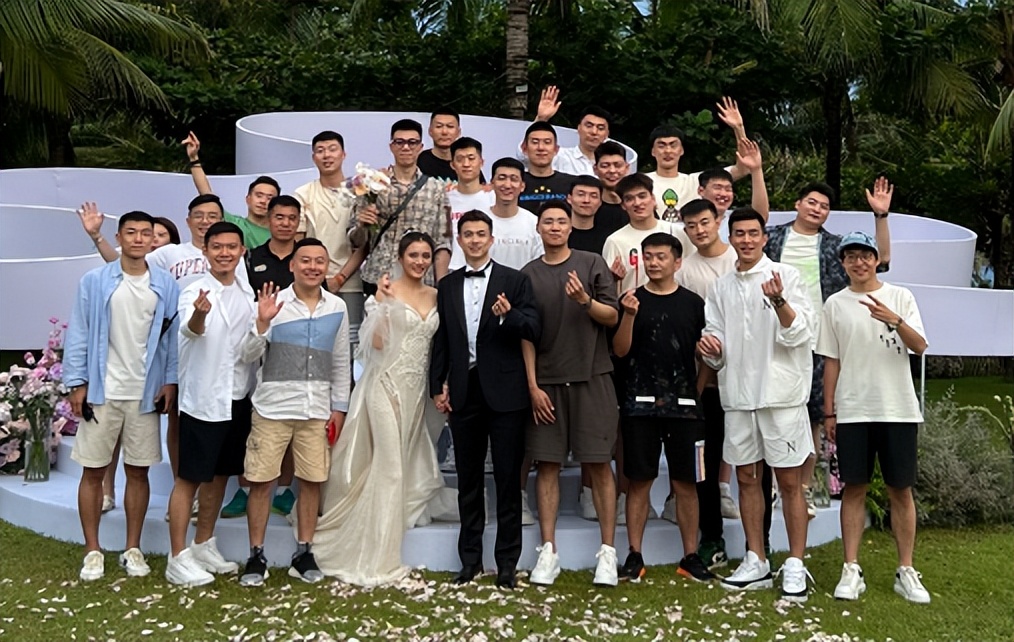 赵继伟郭艾伦甜蜜,郭艾伦回应和赵继伟关系