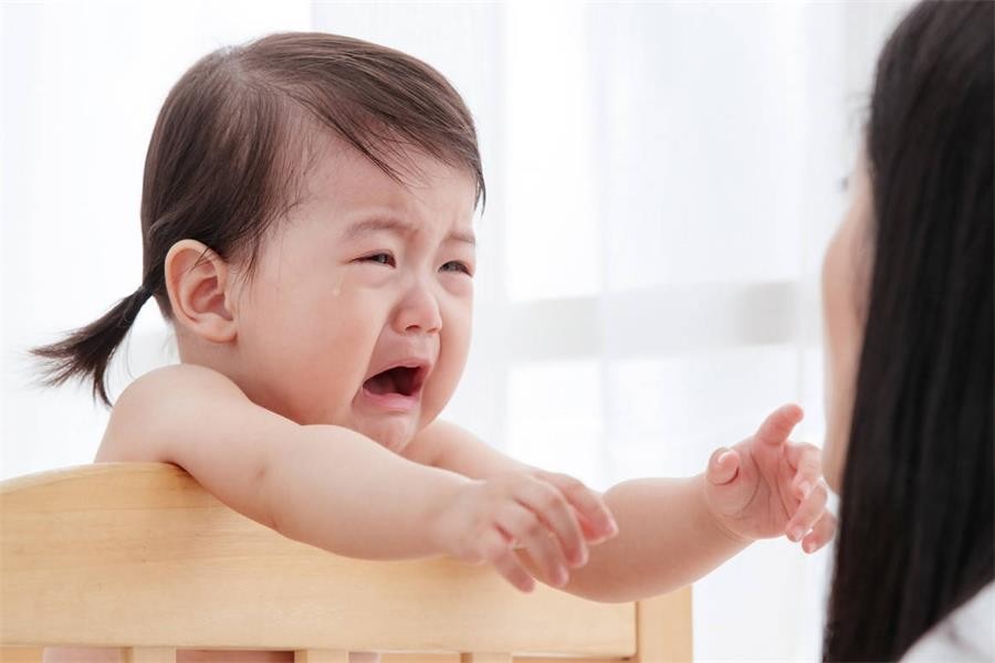 怎样缓解宝宝分离的焦虑,怎么缓解孩子分离焦虑妈妈去上班