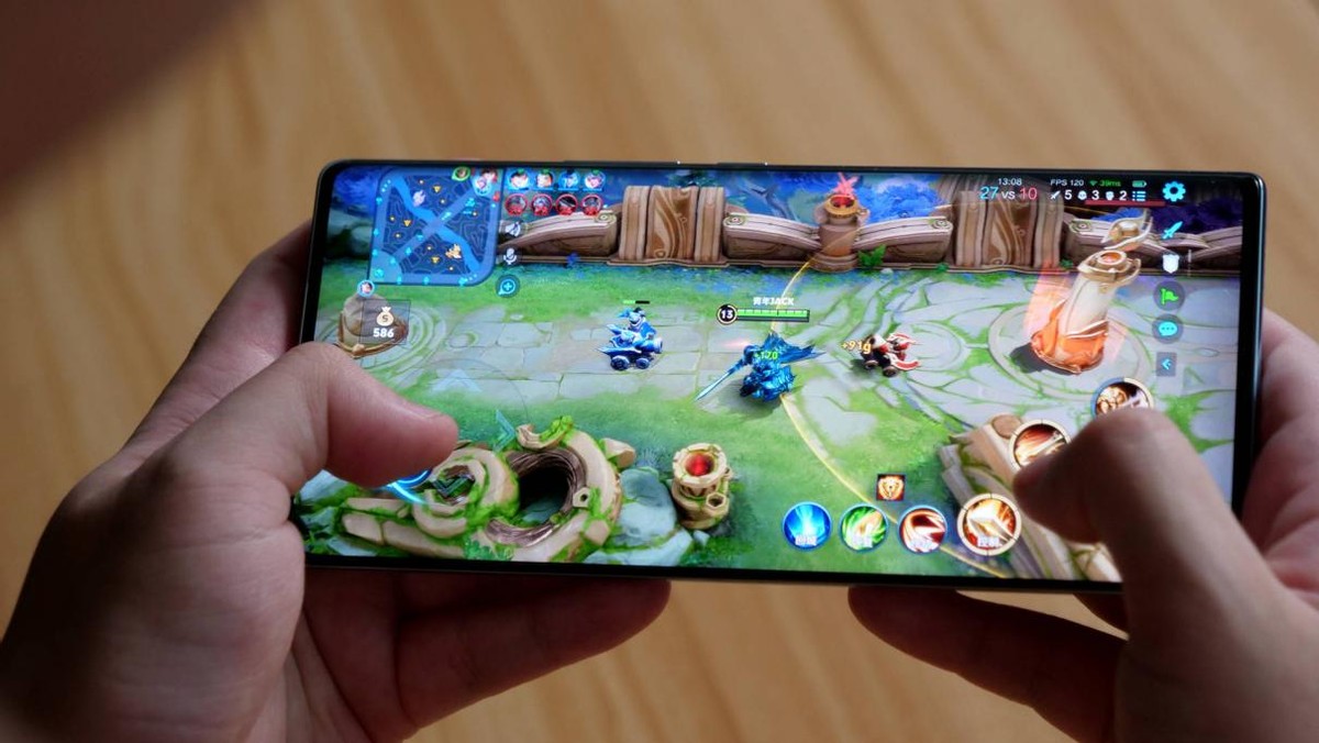 2799元荣耀手机,荣耀70系列正式发布售价2999起