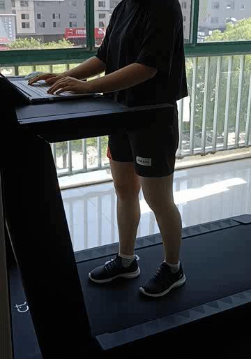 冬季室内跑步机跑步,如何选购适合自己的跑步机