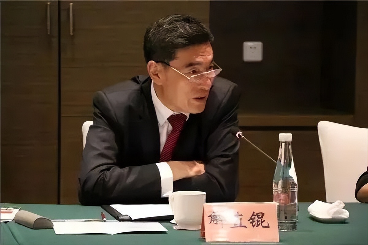 中植系暴雷，背后没有那么简单！