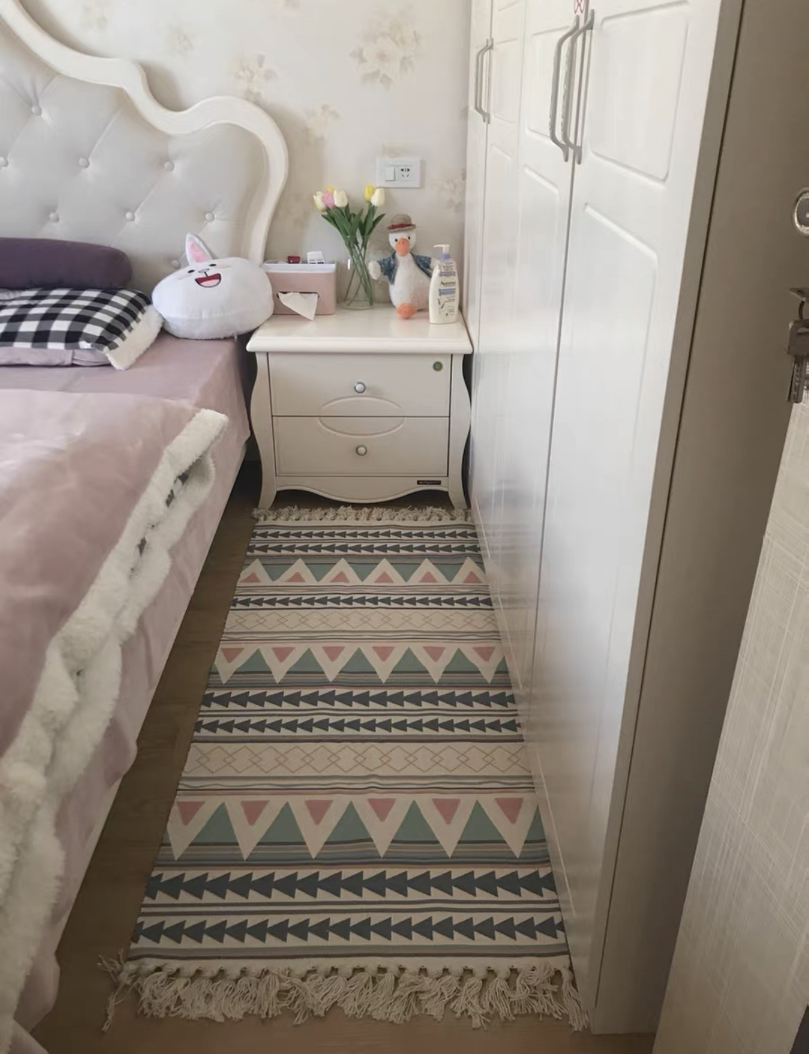 房屋装修低成本简单大气,高大上的卧室装修更省钱