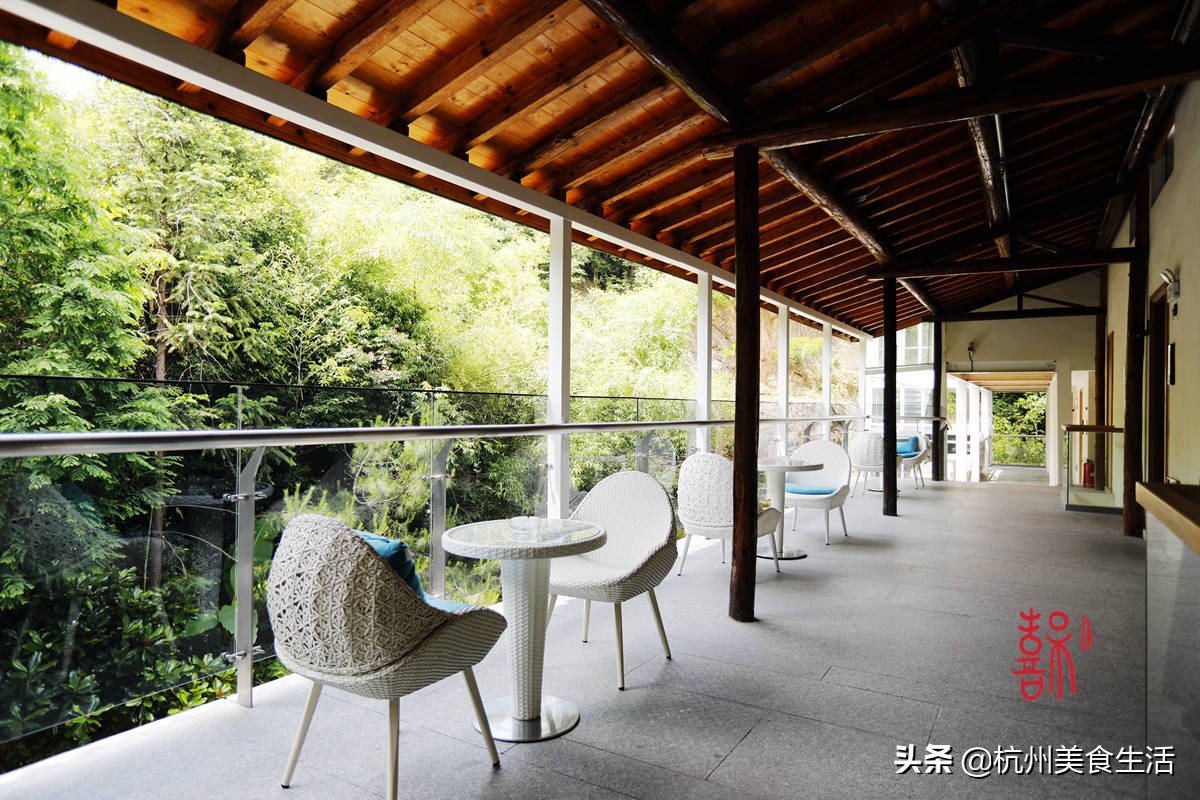 鏃犺竟娉虫睜澶忓ぉ,浠侀噷蹇冩硦鑾共姘戝