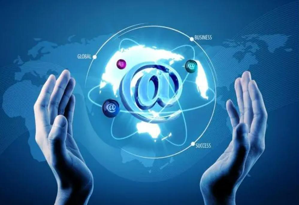 马云“套现”千亿后，在海外现身，互联网大佬们集体套现是为何？