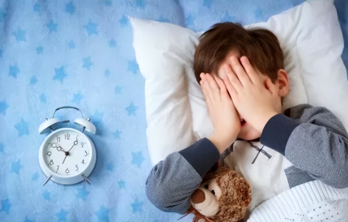 面对孩子磨蹭怎么教,对于磨蹭慢吞吞的孩子怎么办