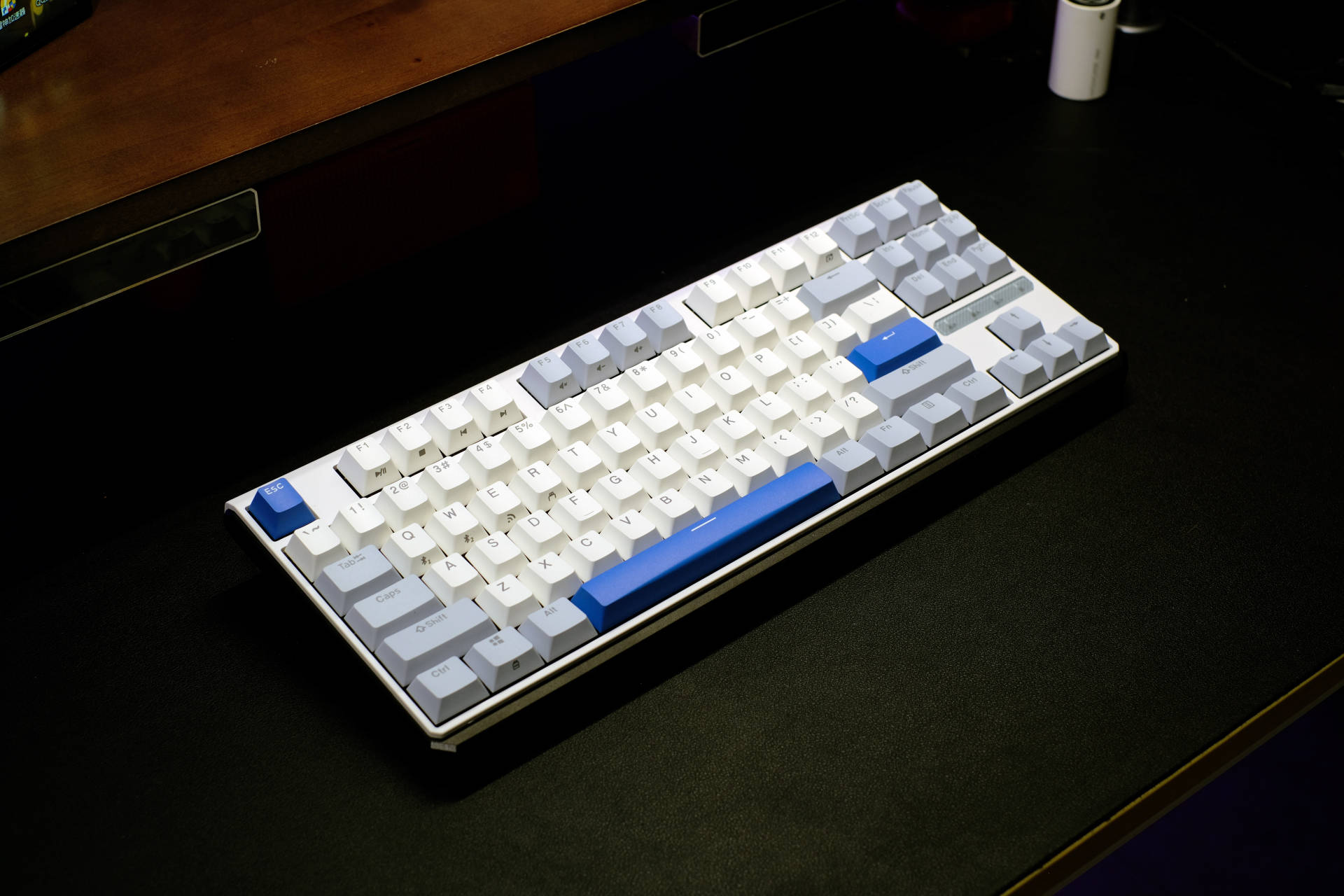 杜伽银轴红轴机械键盘测评,杜伽k620w机械键盘