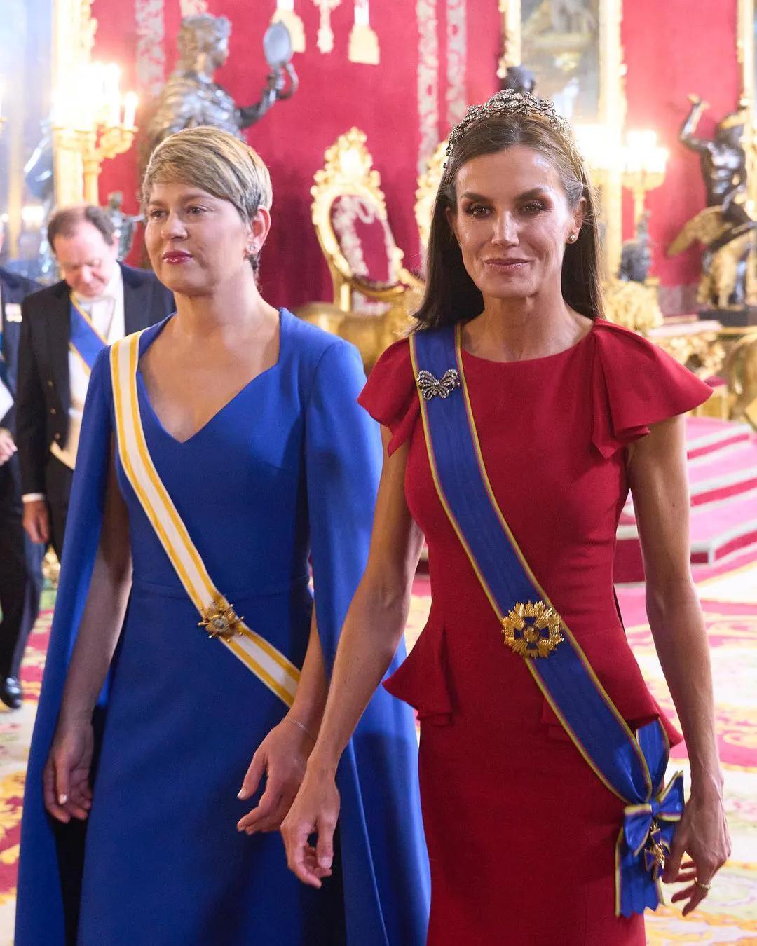 西班牙王室祖母绿胸针,西班牙王室珠宝祖母绿胸针