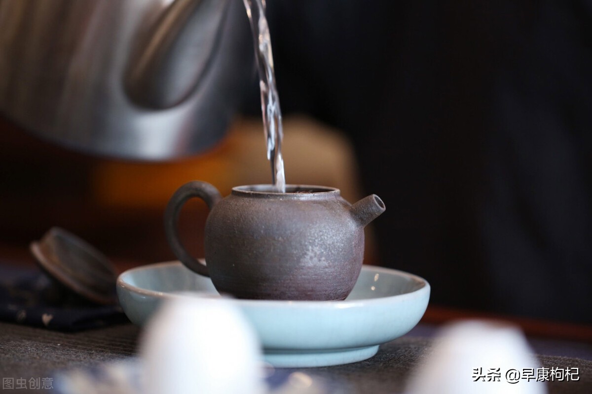 枸杞和菊花西洋参,枸杞和菊花煮好些还是泡好些