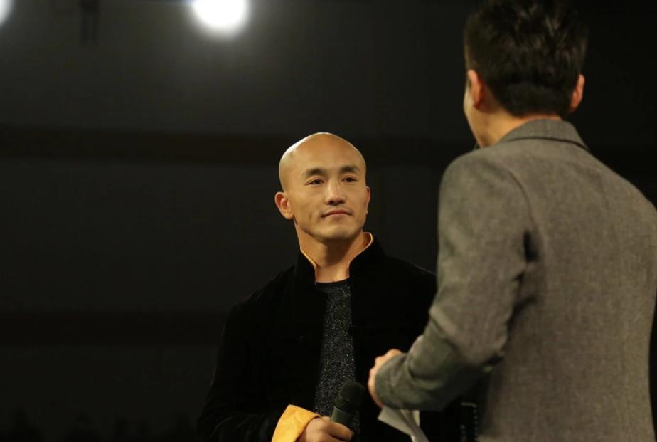 武僧刘一龙刘星君,刘一龙身价