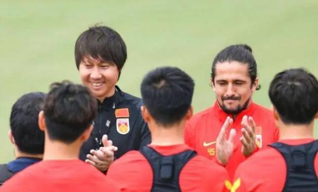 国足教练李铁现在干啥,国足教练李铁是哪儿的人