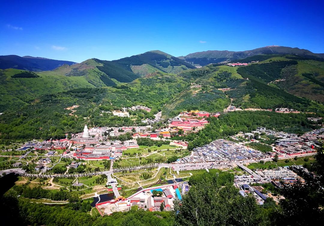 文殊菩萨的圣地在哪,文殊菩萨最灵的10大寺庙