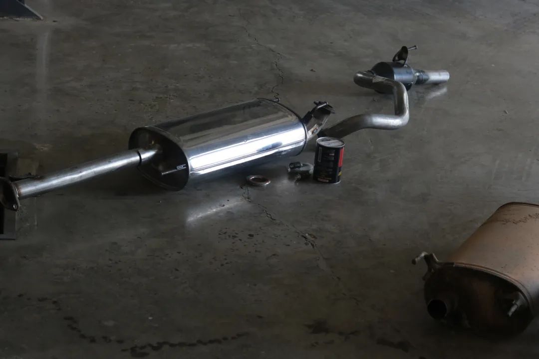 老款八十年代丰田霸道,经典丰田霸道老车翻新复活