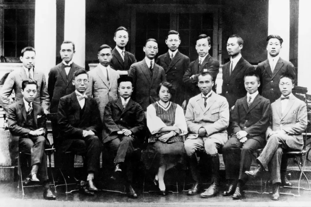 “朱彭贺陈”4位元帅，都是公认的老总：但毛主席认可的，只有3位