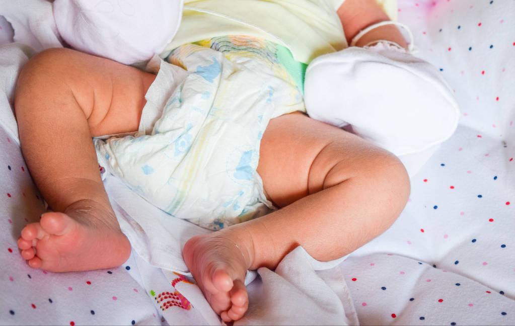 拉拉裤和纸尿裤的区别哪个方便换,拉拉裤和纸尿裤有哪些区别