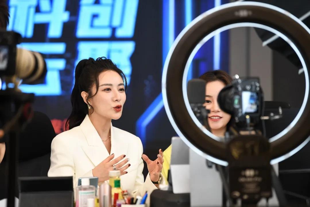 蘑菇街强行上市,蘑菇街市值