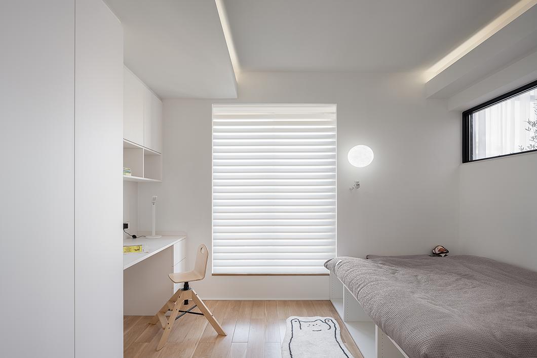 顶层复式楼带露台怎么装修,顶层复式带大露台中式装修攻略