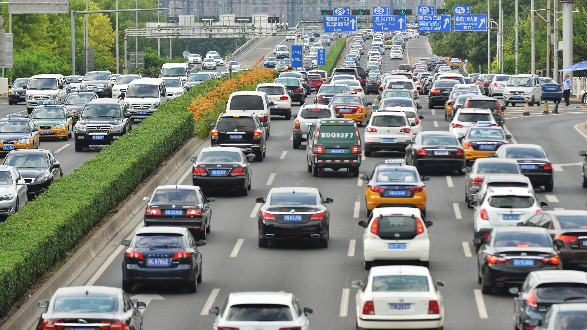 身价多少的人买奥迪a6l,北京买辆18年的奥迪a6l得多少钱