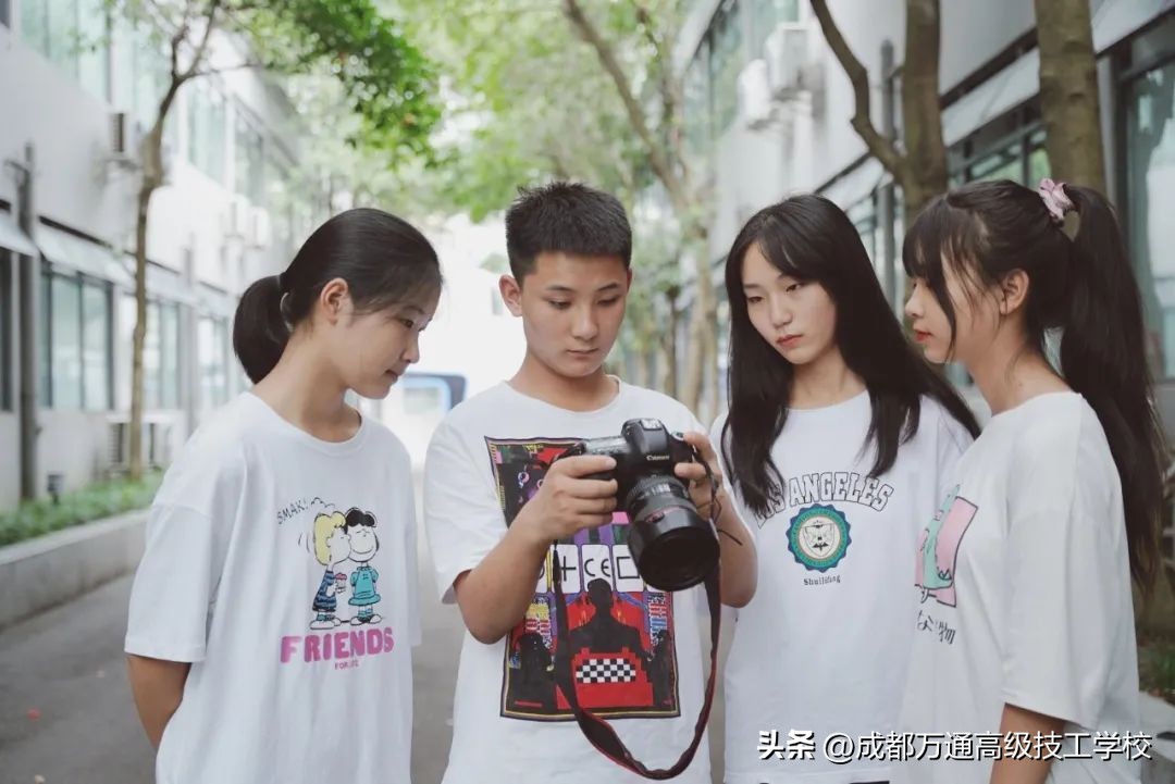 初中毕业后女生去职校读啥专业好,技校都有什么专业女生初中毕业