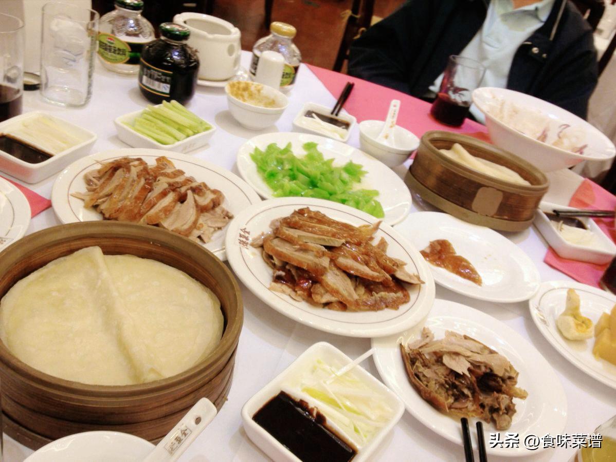 在北京吃烤鸭好吃性价比高,在北京吃全聚德烤鸭
